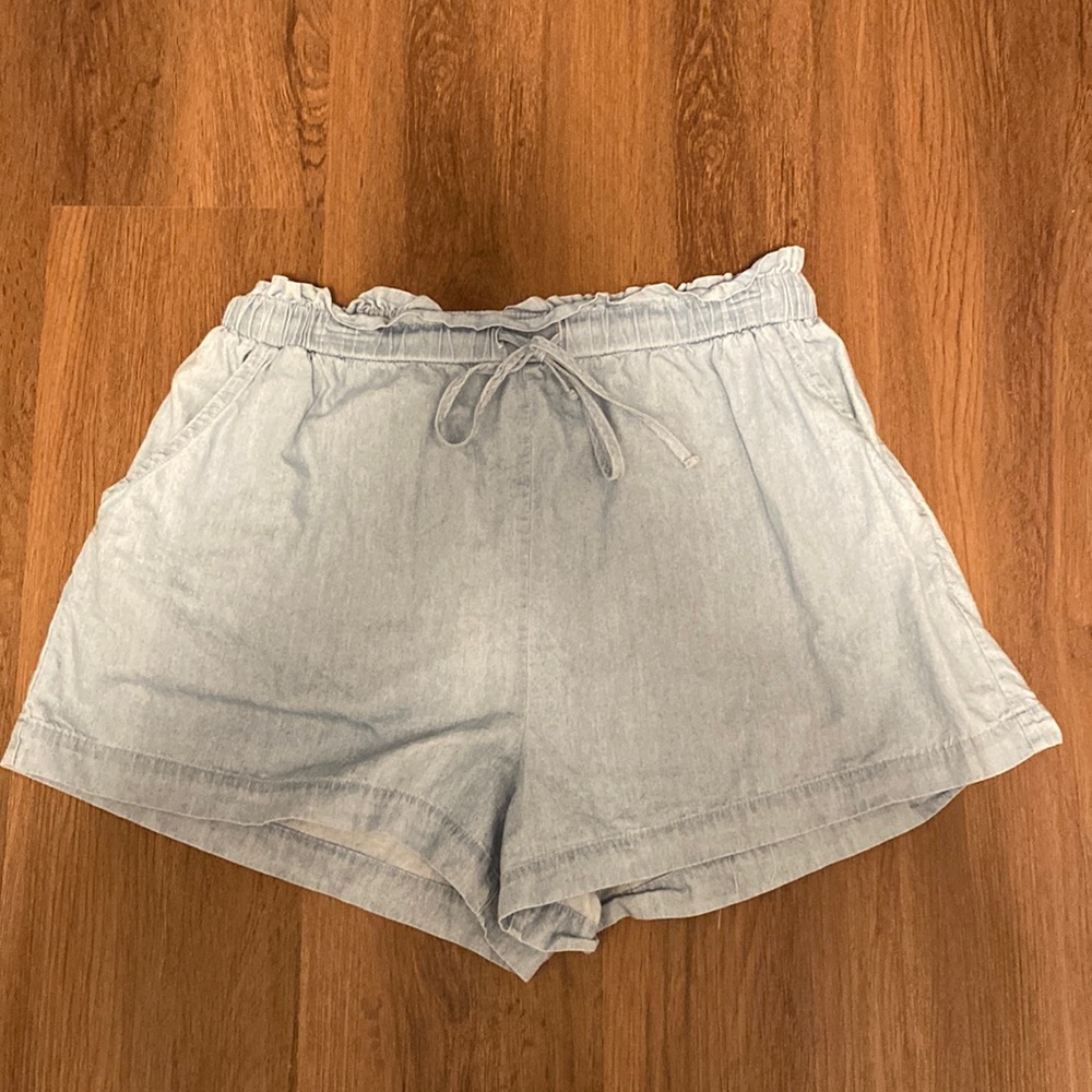 Copper Key High Waisted Soft Shorts Size Jr XL.